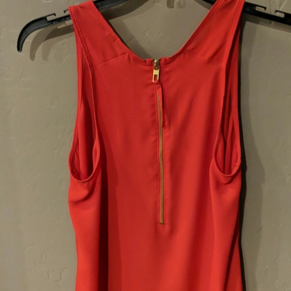 Top - Picture 2 of 2